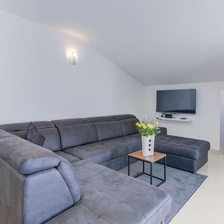 Apartment Cosic Green Klenovica Esterno foto