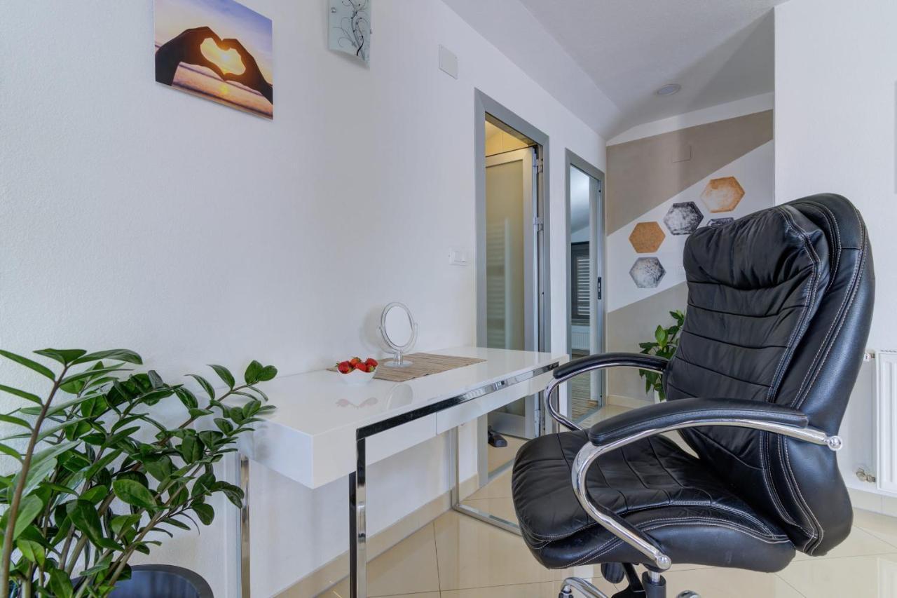 Apartment Cosic Green Klenovica Esterno foto