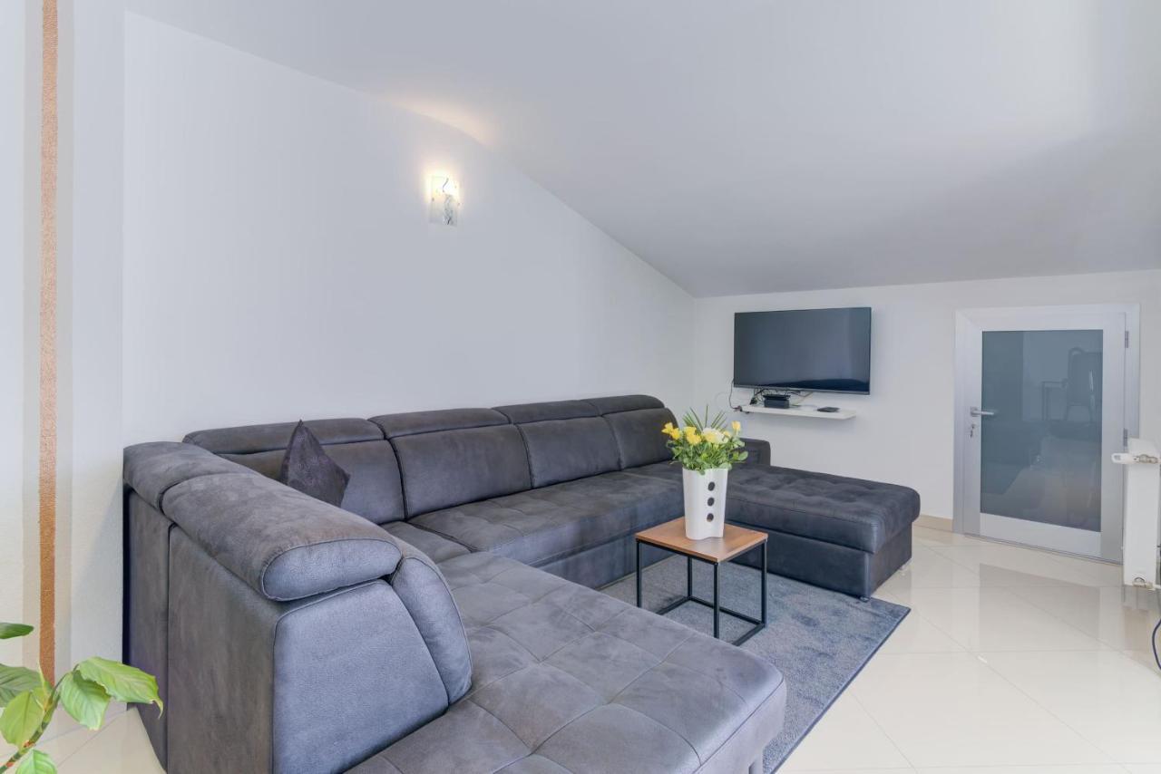 Apartment Cosic Green Klenovica Esterno foto