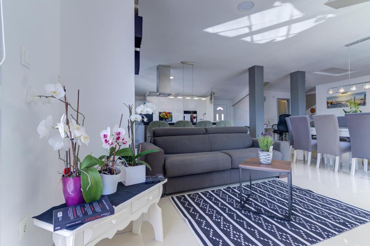 Apartment Cosic Green Klenovica Esterno foto